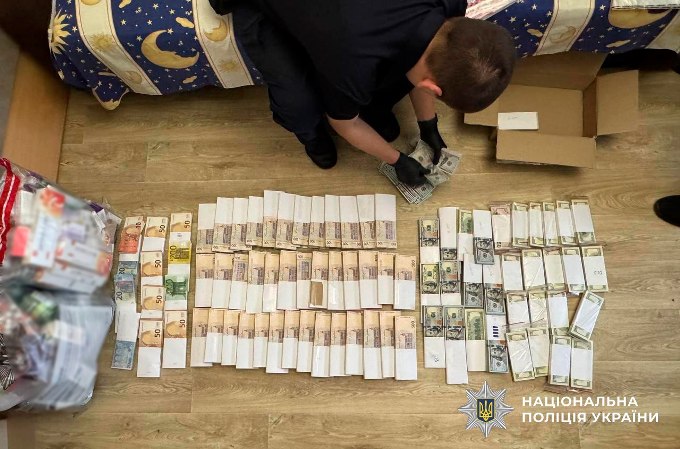 На Харківщині викрили масштабне виробництво фальшивих стероїдів